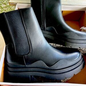 Brand New! With Box! Wild Pair Ankle Shaft Black Boots